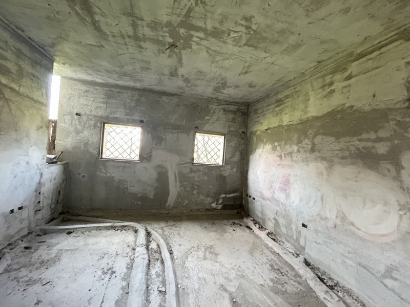 Immagina di svegliarti ogni giorno circondato dalla bellezza senza tempo dei Colli Euganei, in un...