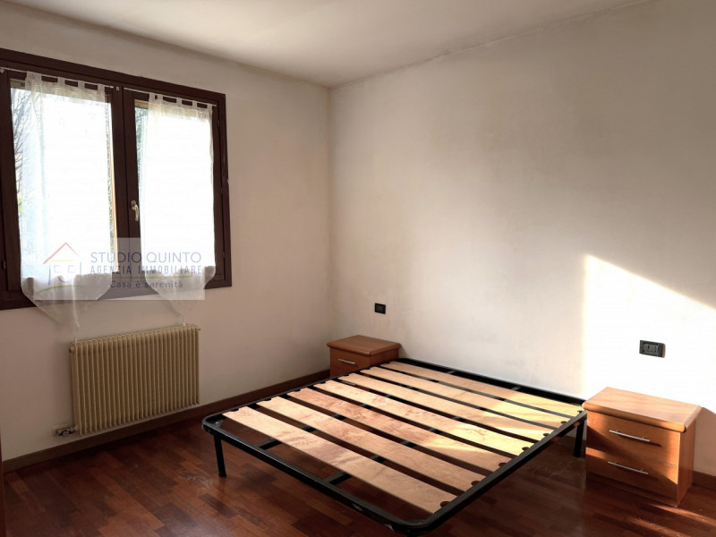 Trattasi di mini appartamento posto al piano terra di una palazzina edificata nel 2003. 
L'immobi...