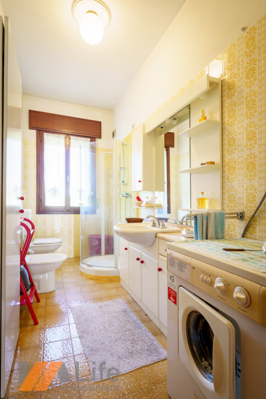 **Porzione di Bifamiliare da Ristrutturare in Vendita a Vicenza – Valletta del Silenzio**

Se sog...