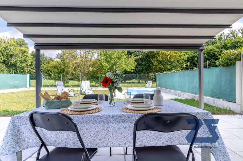 In vendita a Castelfranco Veneto - zona residenziale a due passi dal centro

Bifamiliare costruit...