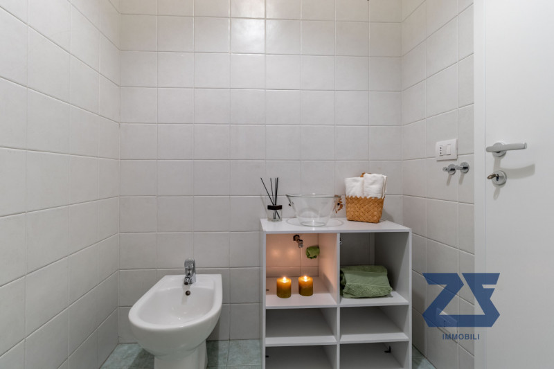 In vendita a Castelfranco Veneto - zona residenziale a due passi dal centro

Bifamiliare costruit...