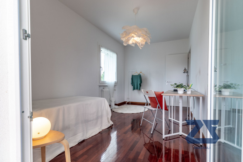 In vendita a Castelfranco Veneto - zona residenziale a due passi dal centro

Bifamiliare costruit...