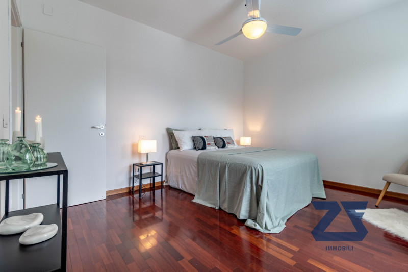 In vendita a Castelfranco Veneto - zona residenziale a due passi dal centro

Bifamiliare costruit...