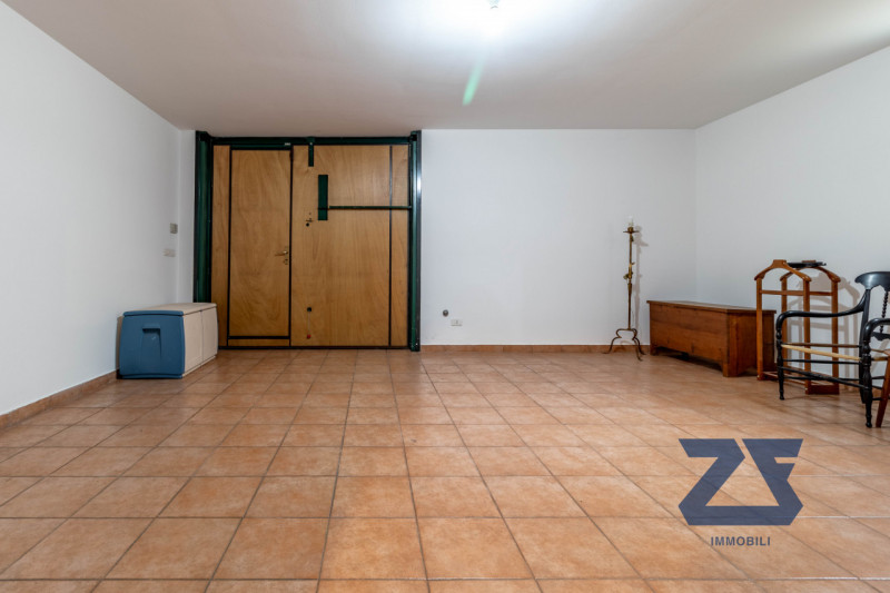 In vendita a Castelfranco Veneto - zona residenziale a due passi dal centro

Bifamiliare costruit...