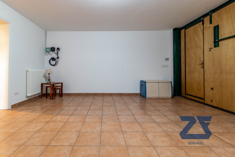 In vendita a Castelfranco Veneto - zona residenziale a due passi dal centro

Bifamiliare costruit...