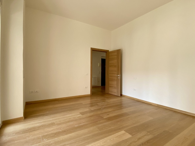 A pochi passi dal cuore di Vicenza, in una zona comoda all'università e principali servizi, propo...