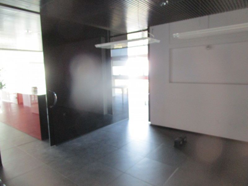 A Padova est sulla Torre NET CENTER affittasi ufficio di grande prestigio. Superficie di circa 35...