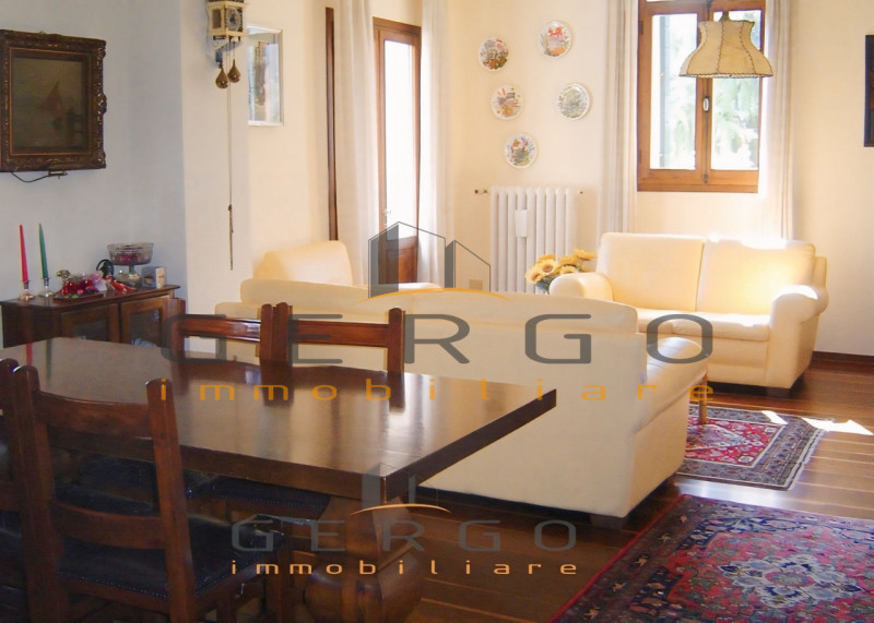 (Per INFO Cristina 3389226442) Proponiamo in vendita casa tipica veneta, costruita alla fine del ...