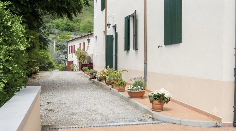 (Per INFO Cristina 3389226442) Proponiamo in vendita casa tipica veneta, costruita alla fine del ...
