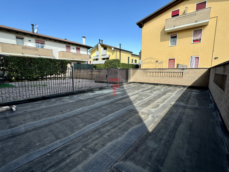 Villanova di Camposampiero - loc.Mussolini - Zona tranquilla verde e ben abitata. Condominio inse...