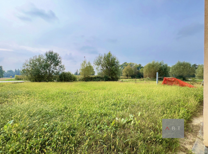 Situata nella frazione di Onara, casa singola allo stato grezzo e composta di: ingresso, cucina, ...