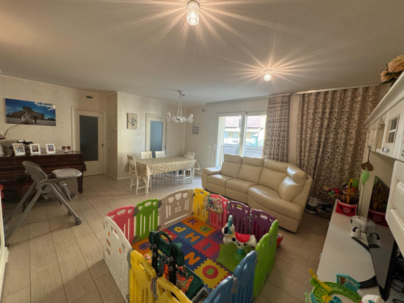 RIF: APMZ2. A Monselice si propone in vendita appartamento al piano secondo con 2 CAMERE in un co...