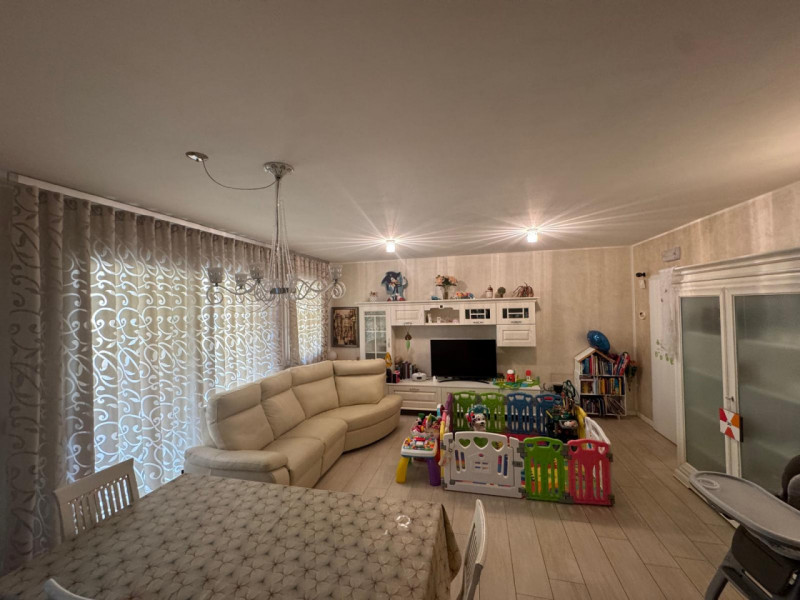 RIF: APMZ2. A Monselice si propone in vendita appartamento al piano secondo con 2 CAMERE in un co...