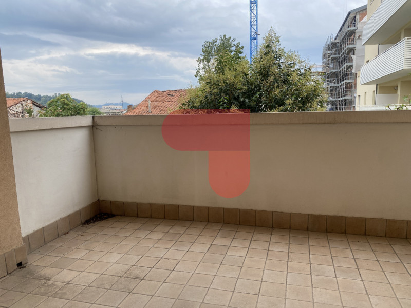 Situato nel cuore di Arzignano, proponiamo in vendita un bellissimo immobile che offre comfort e ...