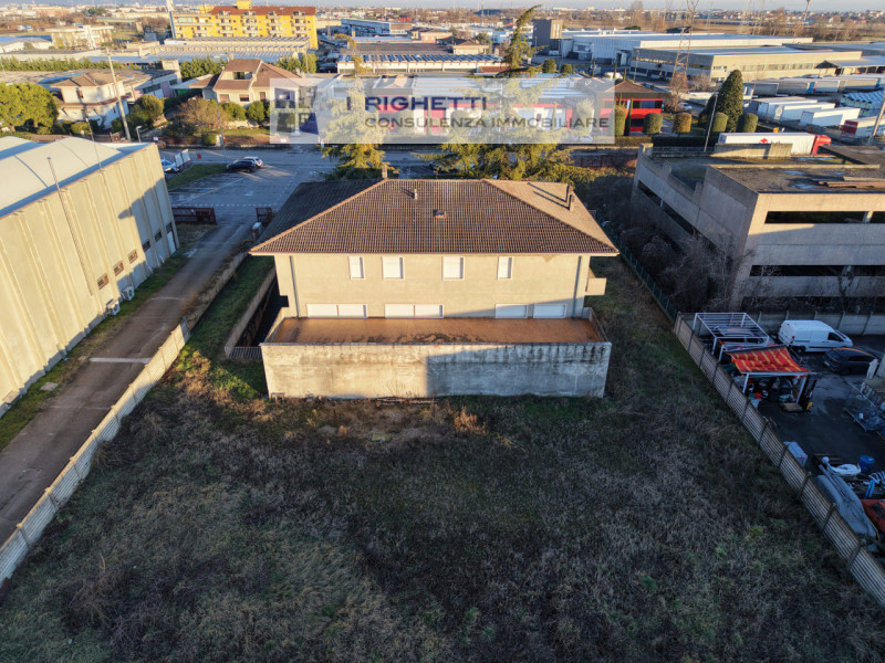 Bussolengo Vendita Capannone