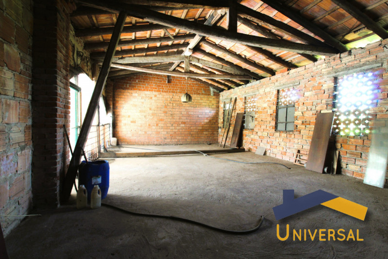 FRATTE – In zona centrale, comoda ai principali servizi del paese quali scuole, negozi, bar e fer...