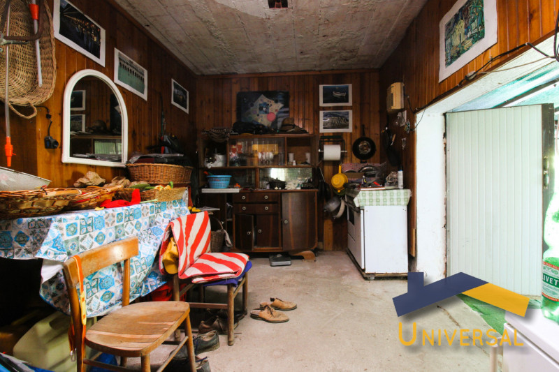 FRATTE – In zona centrale, comoda ai principali servizi del paese quali scuole, negozi, bar e fer...