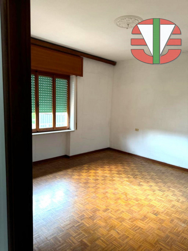 Lusiana Conco - Santa Caterina in zona centrale, proponiamo in vendita casa singola di 200mq svil...