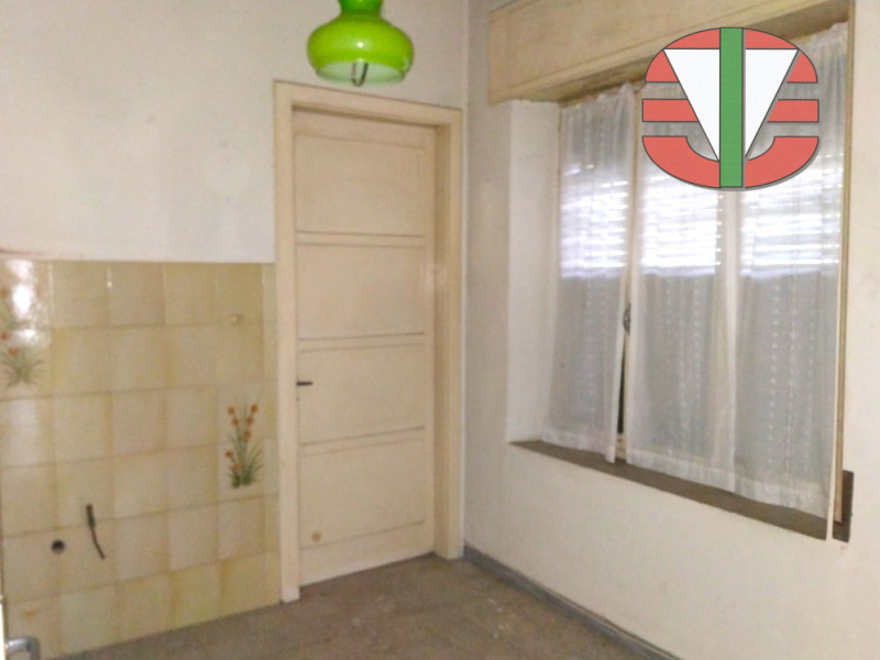 Lusiana Conco - Santa Caterina in zona centrale, proponiamo in vendita casa singola di 200mq svil...