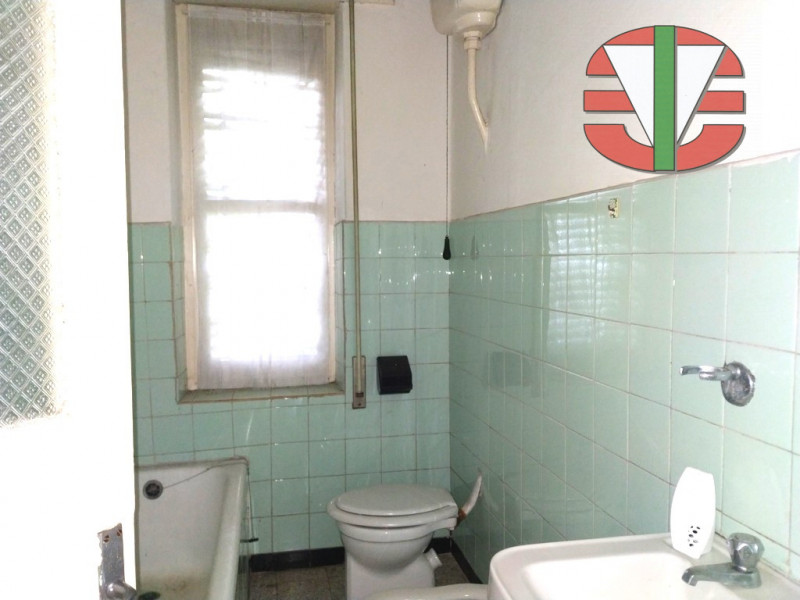 Lusiana Conco - Santa Caterina in zona centrale, proponiamo in vendita casa singola di 200mq svil...