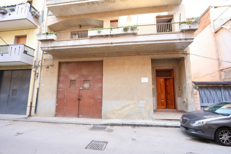 Palagonia Vendita Appartamento pentalocale