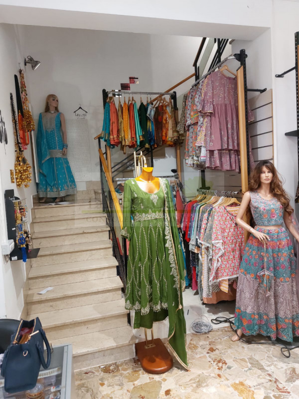 Ampio Negozio in Affitto a Castel Goffredo - Opportunità Unica! - https://images.gestionaleimmobiliare.it/foto/annunci/241010/4190211/800x800/007__photo-2024-10-10-13-35-20__2_wmk_0.jpg 