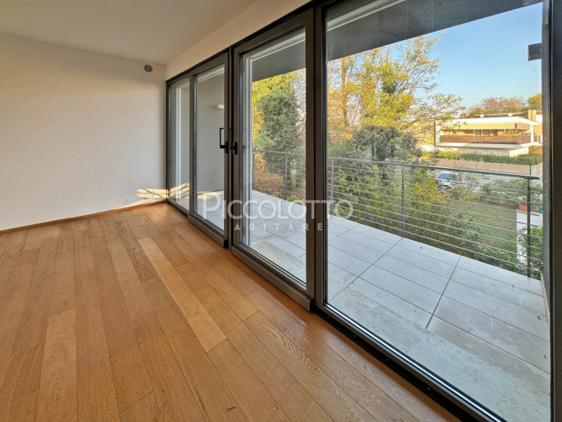 Rif. V5148 B5 - Splendido attico in vendita a Castelfranco Veneto - Borgo Treviso, contesto resid...