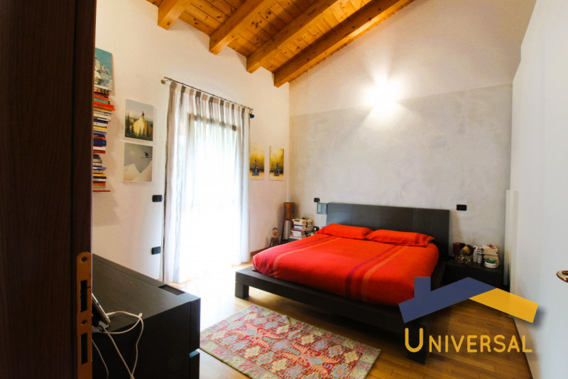 CAMPOSAMPIERO – RUSTEGA – All’ interno di tranquillo quartiere residenziale, che assicura tranqui...