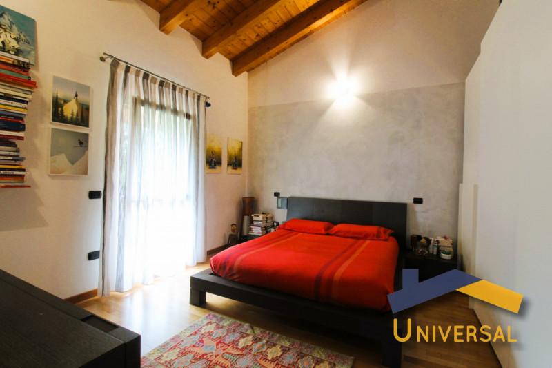 CAMPOSAMPIERO – RUSTEGA – All’ interno di tranquillo quartiere residenziale, che assicura tranqui...