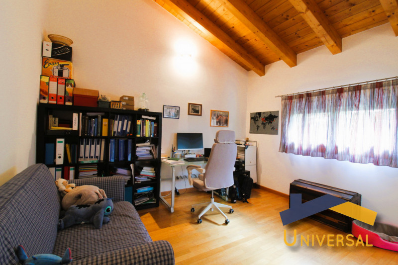 CAMPOSAMPIERO – RUSTEGA – All’ interno di tranquillo quartiere residenziale, che assicura tranqui...