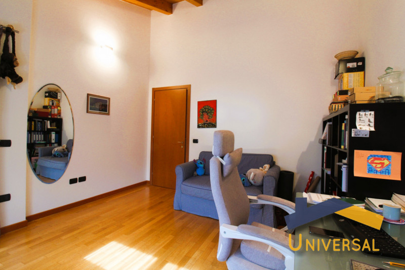 CAMPOSAMPIERO – RUSTEGA – All’ interno di tranquillo quartiere residenziale, che assicura tranqui...