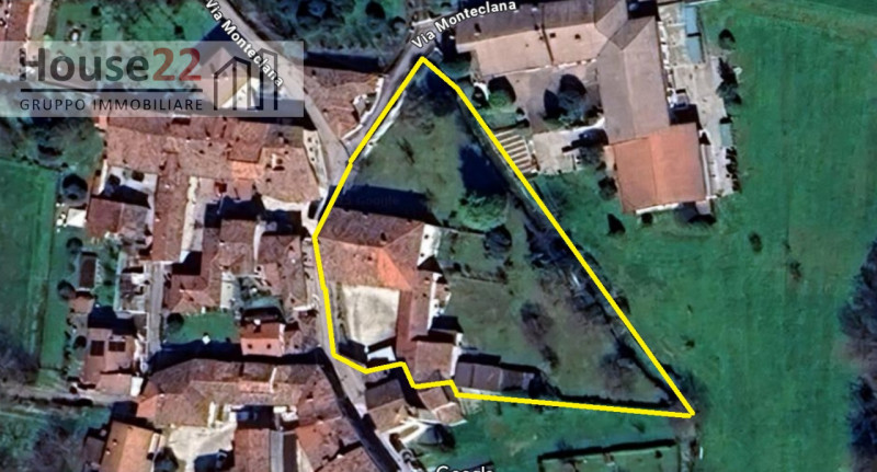 NAVE (Brescia). In zona tranquilla ai piedi dei monti vendesi INTERO CASALE di Mq 1500 da rimoder...