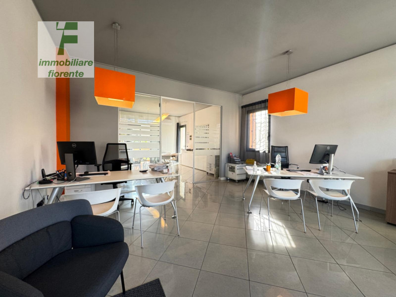 Scopri un'opportunità unica nel cuore di MEJANIGA, comune di CADONEGHE! Ti presentiamo questo ele...