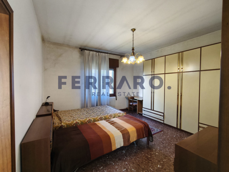 Proponiamo casa singola terratetto in vendita a Dosson di Casier, codice SV3.
Con una superficie ...