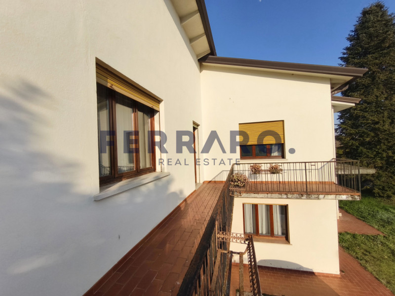 Proponiamo casa singola terratetto in vendita a Dosson di Casier, codice SV3.
Con una superficie ...