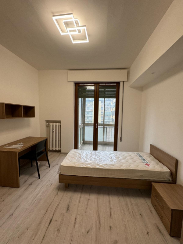 DISPONIBILI STANZE DOPPIE e SINGOLE QUARTIERE SCROVEGNI VICINISSIMO ALLA SEDI UNIVERSITARIE APPAR...
