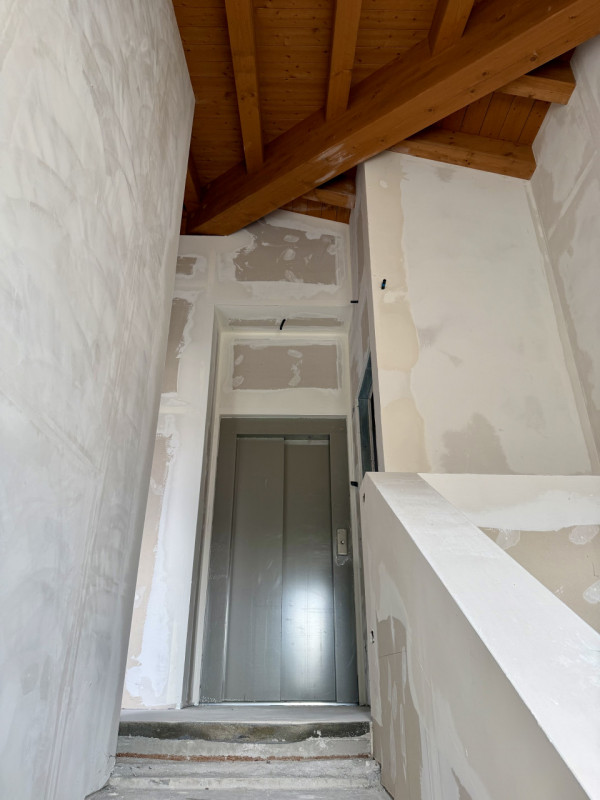 Scoprite questa straordinaria casa singola  situata nel cuore di Piombino Dese, nella zona più be...