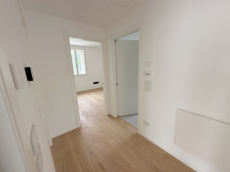 (Per INFO Roberto 3453195338) NOSTRA ESCLUSIVA - A Montebelluna, in una delle più rinomate zone d...