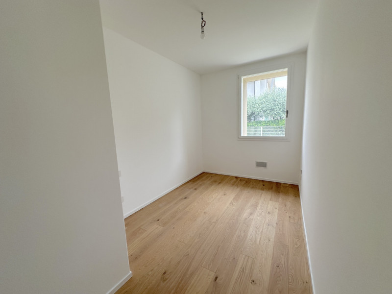 (Per INFO Roberto 3453195338) NOSTRA ESCLUSIVA - A Montebelluna, in una delle più rinomate zone d...