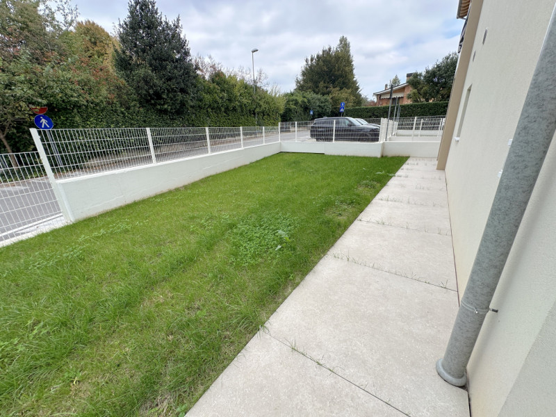(Per INFO Roberto 3453195338) NOSTRA ESCLUSIVA - A Montebelluna, in una delle più rinomate zone d...