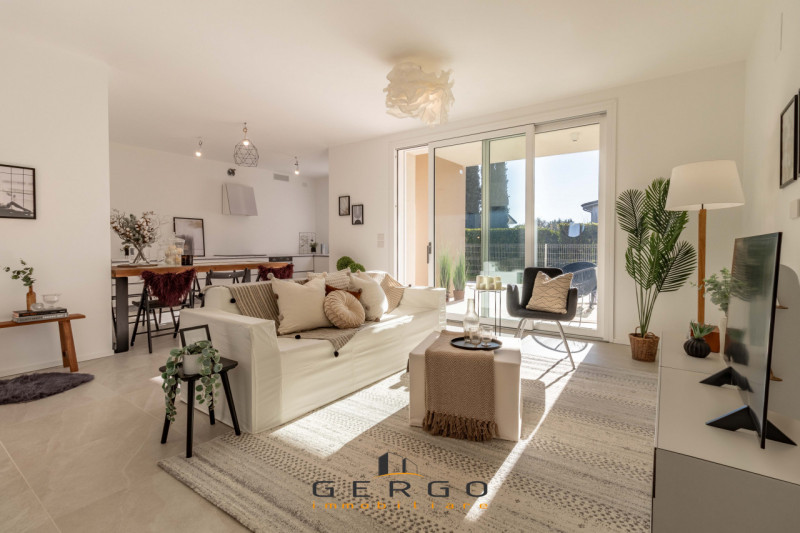 (Per INFO Roberto 3453195338) NOSTRA ESCLUSIVA - A Montebelluna, in una delle più rinomate zone d...