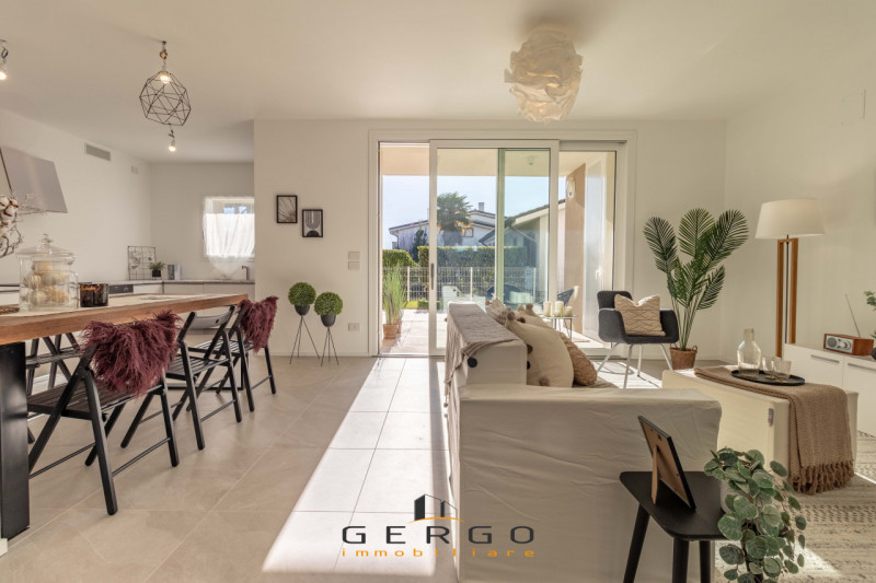 (Per INFO Roberto 3453195338) NOSTRA ESCLUSIVA - A Montebelluna, in una delle più rinomate zone d...