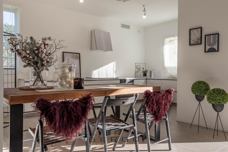 (Per INFO Roberto 3453195338) NOSTRA ESCLUSIVA - A Montebelluna, in una delle più rinomate zone d...