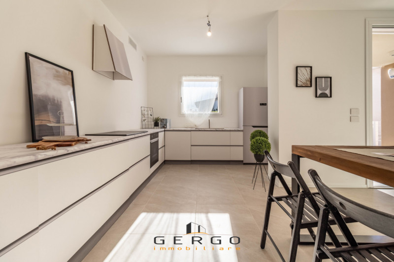 (Per INFO Roberto 3453195338) NOSTRA ESCLUSIVA - A Montebelluna, in una delle più rinomate zone d...