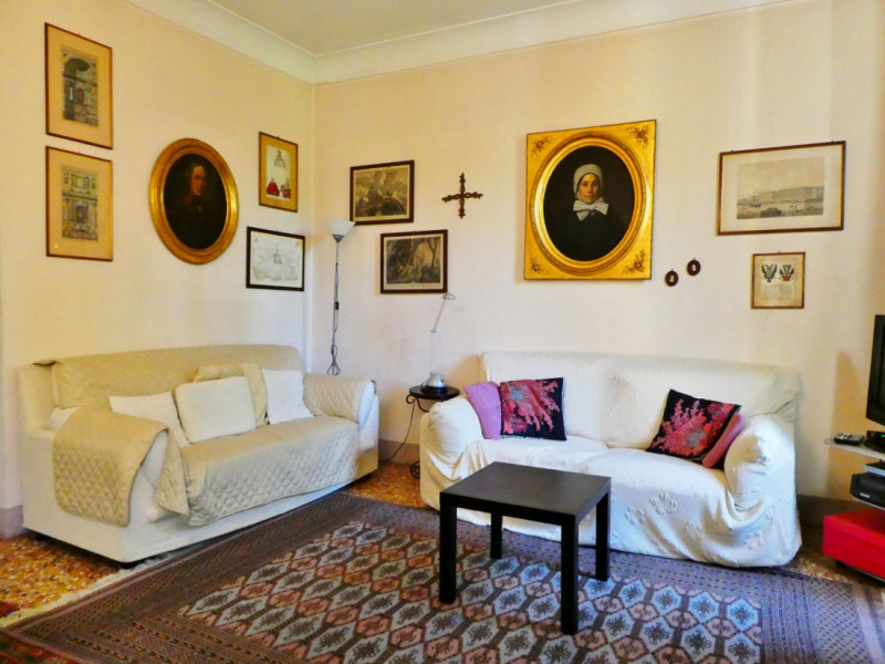 APPARTAMENTO IN VILLA SEICENTESCA CON PARCO A COSTOZZA DI LONGARE - PIU' DEPENDANCE PER I RITROVI...