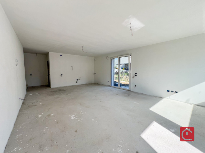 A Sant’Angelo di Piove, in nuovo quartiere residenziale ricco di parcheggi e verde pubblico, a po...