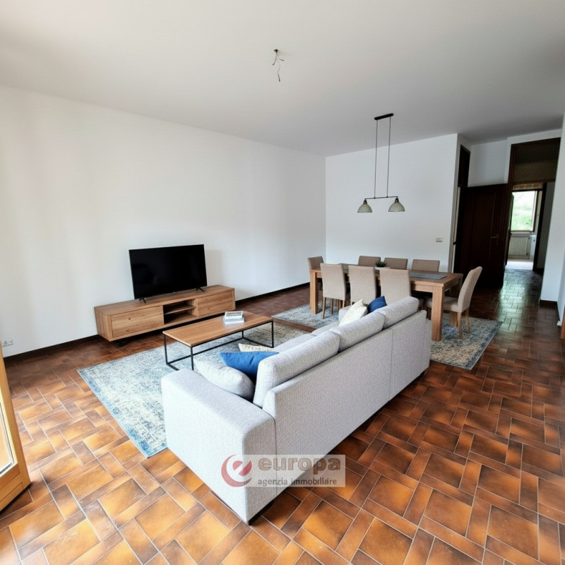 Per info & visite telefonare al delegato Giampaolo n.335 5489 4222
VICENZA, posizione interna a v...