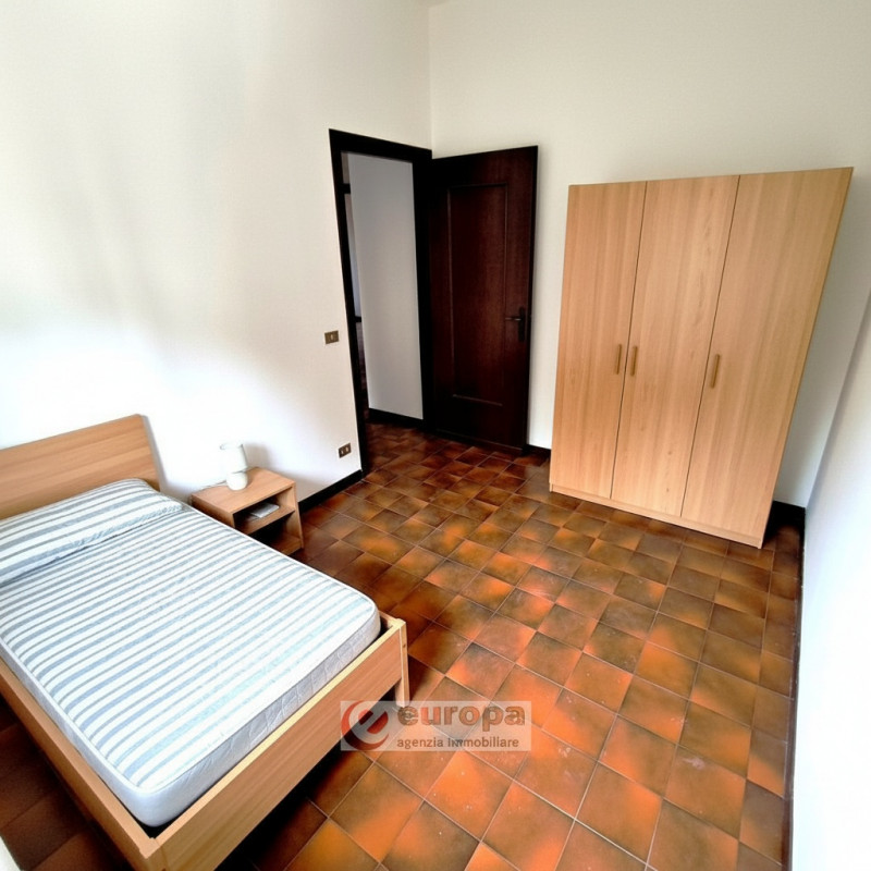 Per info & visite telefonare al delegato Giampaolo n.335 5489 4222
VICENZA, posizione interna a v...