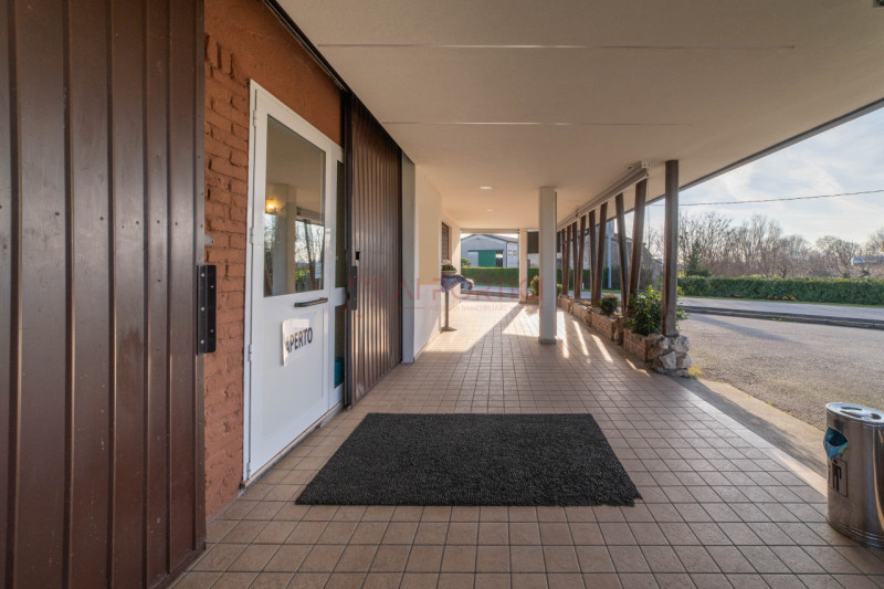 Liettoli di CAMPOLONGO MAGGIORE - Proponiamo in vendita LOCALE COMMERCIALE (categoria catastale C...