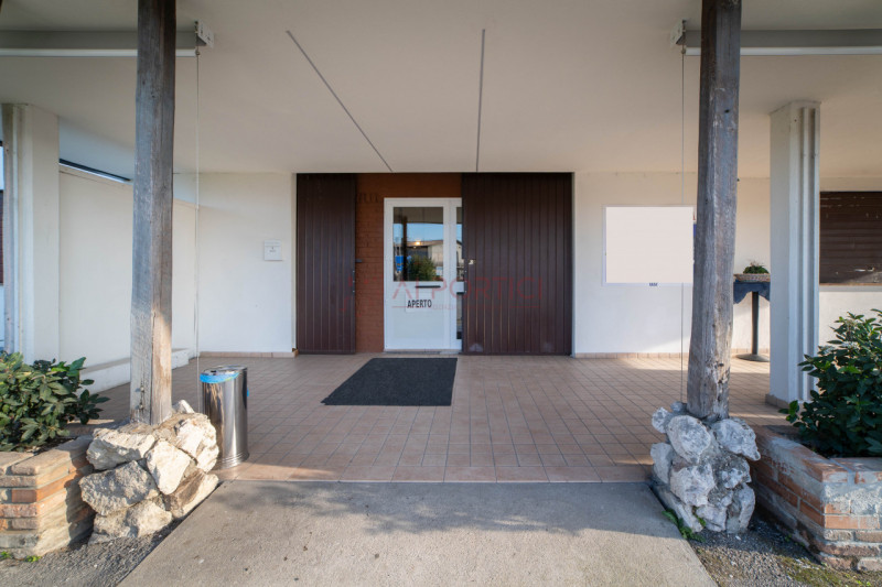 Liettoli di CAMPOLONGO MAGGIORE - Proponiamo in vendita LOCALE COMMERCIALE (categoria catastale C...